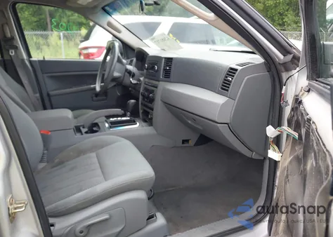 2006 Jeep Grand Cherokee Laredo z USA, uszkodzony, nr VIN 1J4GS48K46C112680